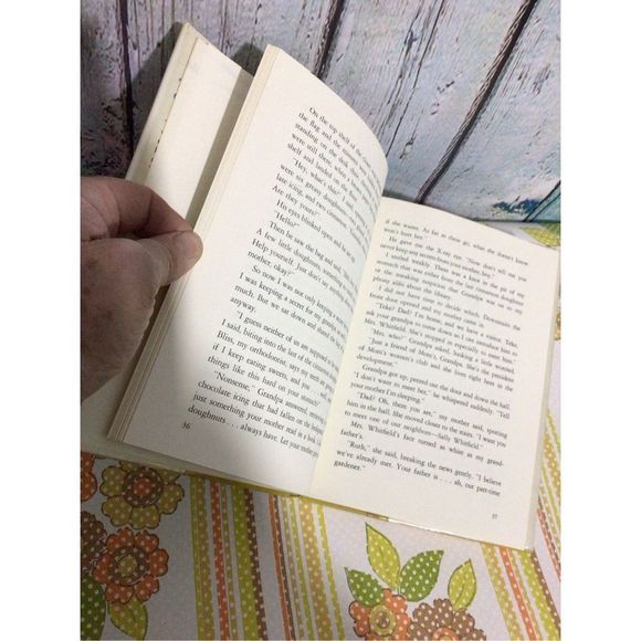 Vintage 1973 First Edition Book The Secret Life of T.K. Dearing by Jean Robinson - Picture 12 of 13